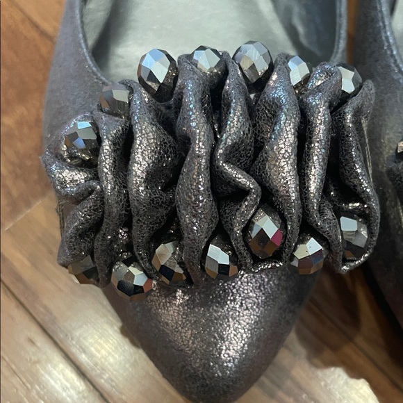 G by Guess Metallic Flats with Floral Embellishment - Picture 4 of 9